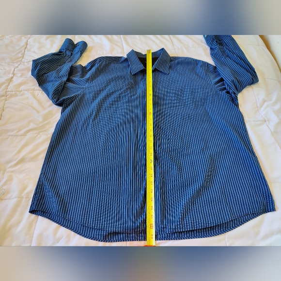 Van Heusen Men's Blue Striped Button Down Shirt π (XL / 18-18.5)ππ€ - Picture 10 of 15